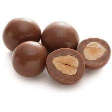 Loose Milk Chocolate Hazelnuts (per 100g)